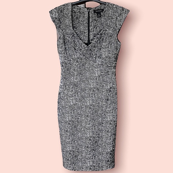 White House Black Market Dresses & Skirts - White House Black Market Black/ White Print Sheath Dress 4